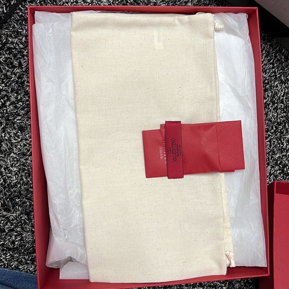 Valentino gold sequin heels - Picture 12 of 13